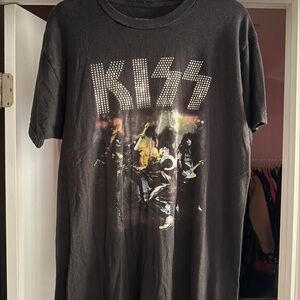 Kiss Charcoal Graphic Tee